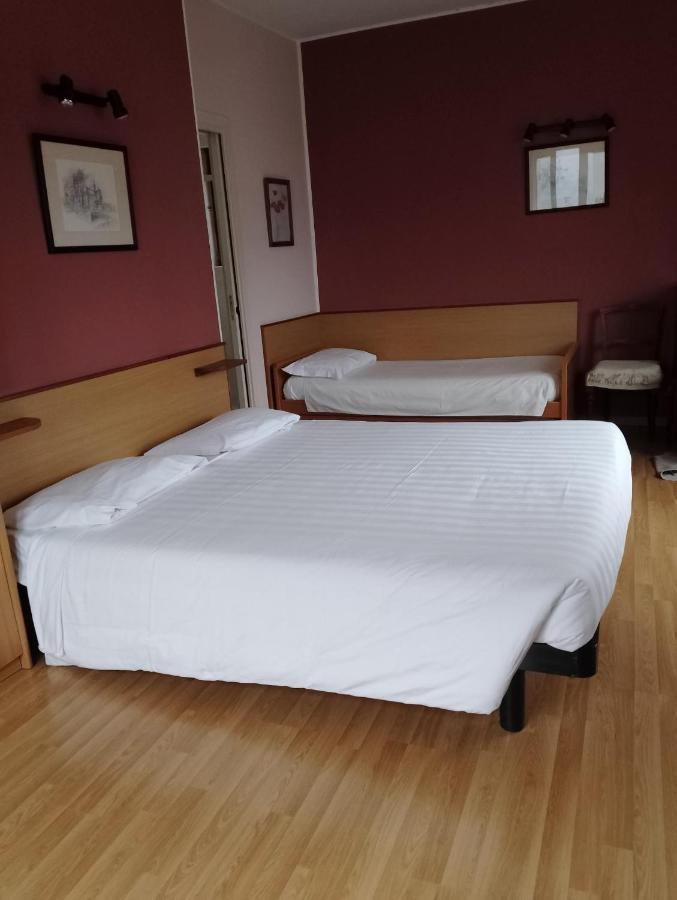 Balcone Fiorito Bed & Breakfast Menaggio Exterior photo