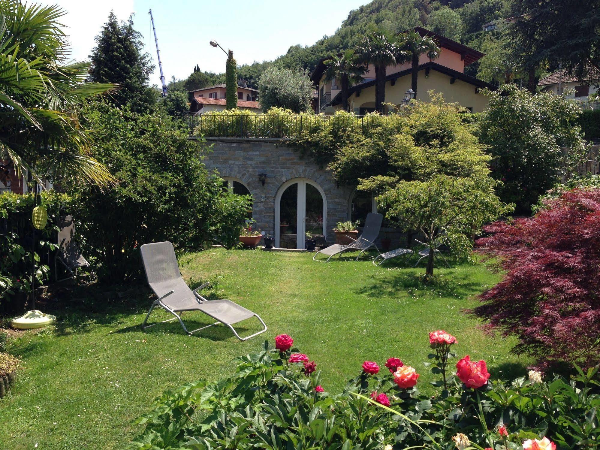 Balcone Fiorito Bed & Breakfast Menaggio Exterior photo